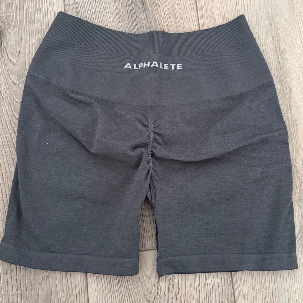Alphalete amplify Shorts